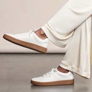 Soul Naturalizer Neela Women's White Sneakers with Brown Sole NWOT Size 10 W